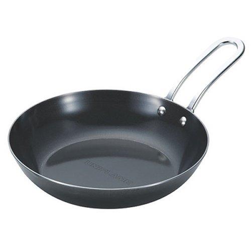 ユニフレーム ちびパン ／ フライパン キャンプ 焚火料理 黒皮鉄板 コンパクト ミニサイズ