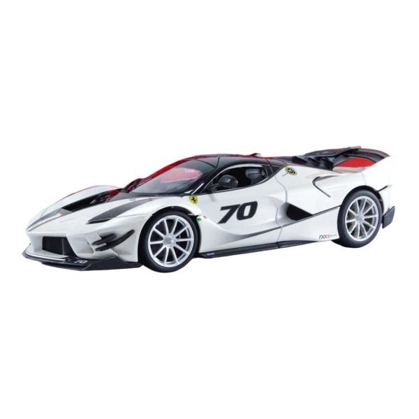 フェラーリ FXX-K エヴォルツィオーネ 2018 #70 ホワイト / Bburago 1/18...