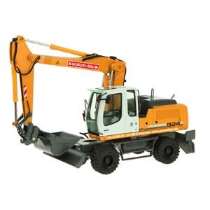 LIEBHERRリープヘル  A924C Litronic 油圧ショベル ユンボ 　　WURZEL-...