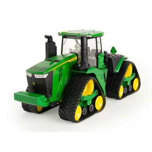 ISEKIトラクター　BIG-T T8S305　1/32ミニチュア org_IMAGE2_4_46201.JPG
