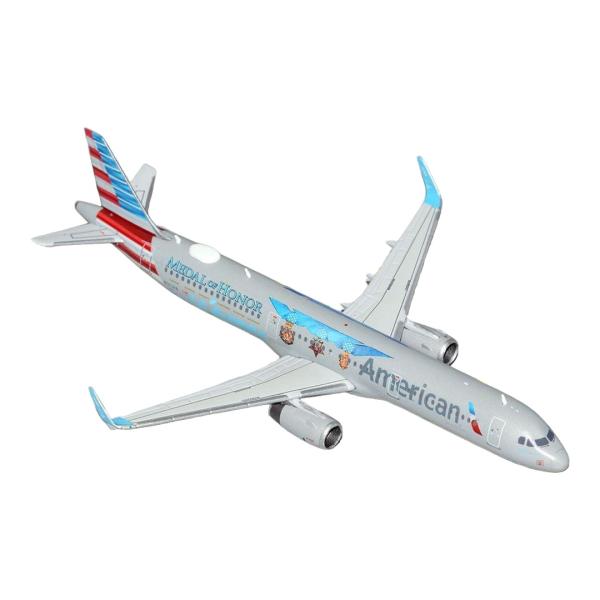 American Airlines エアバス A321 Medal of Honor N167AN ...