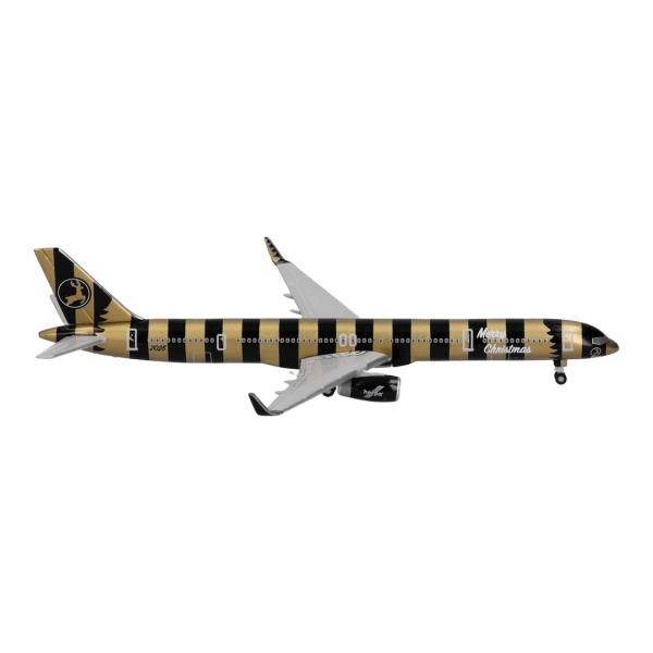 クリスマス Christmas 2025 ボーイング 757-300 / Herpa Wings 1...