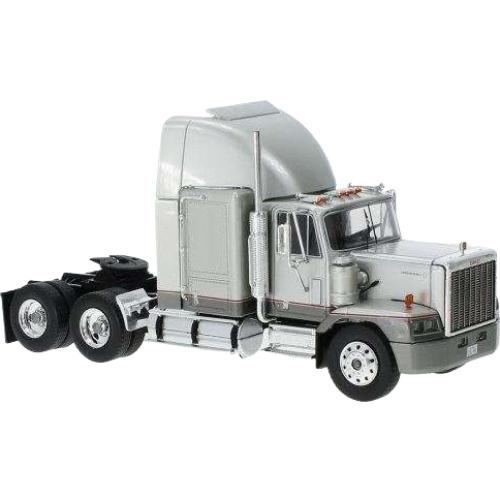 GMC Generall SBFA ビッグスリーパー 1988 レッカー / IXO 1/43 建設...