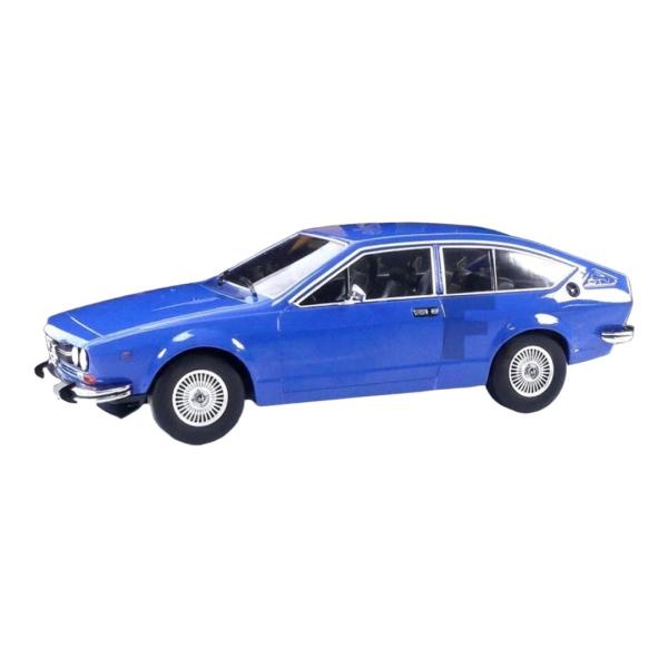 【予約】 アルファロメオ アルフェッタ 2000 GTV 1976 ブルー / KK Scale 1...