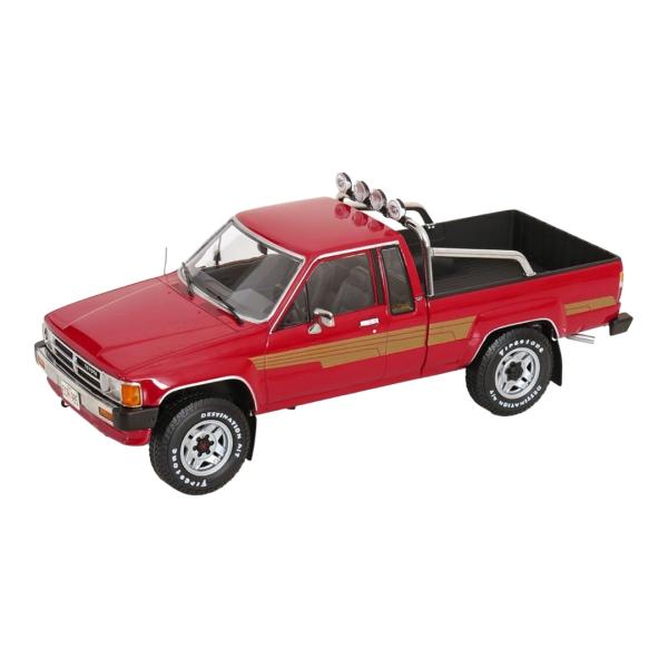 【予約】2026年発売予定 Toyota Hilux Xtra Cab 4x4 1985 レッド 限...