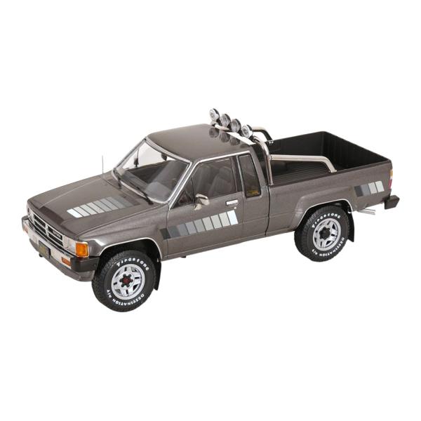 【予約】2026年発売予定 Toyota ハイラックス Xtra Cab 4x4 1985 グレー ...