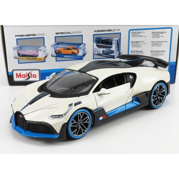 BUGATTI DIVO 2018 ホワイト/ MAISTO 1/24 ミニカー