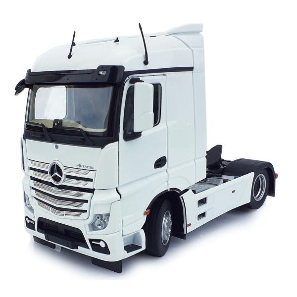 【予約】1月 Mercedes Actros Streamspace 4x2 ホワイト トラック M...