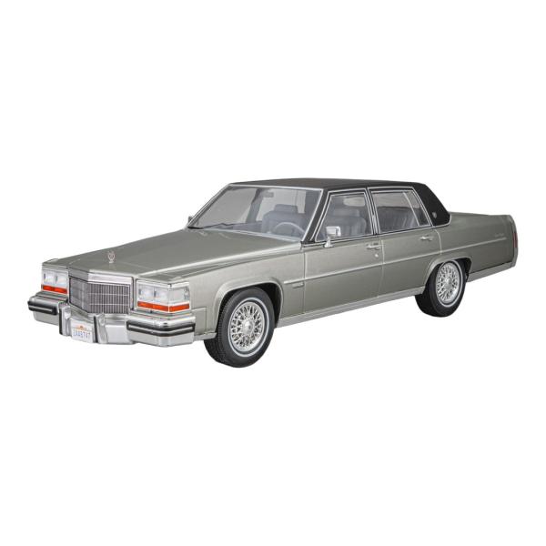Cadillacキャデラック Fleetwood Brougham 1982 ダークグレーメタリック...