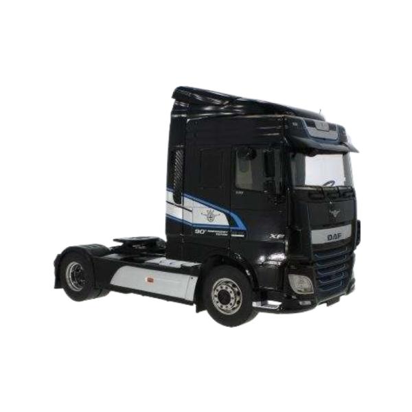 DAF XF Space Cab black 2018 トラック / Premium ClassiX...