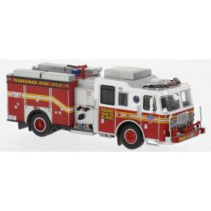 FDNY Brooklyn Fire Service 2013 Seagrave Attacke /...