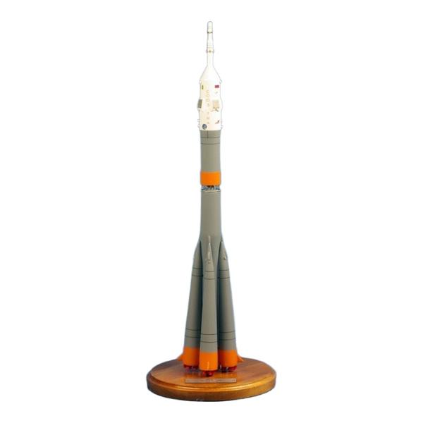 ソユーズ Soyuz ISS ロケット TMA-06M "Eneide" Exped 11 / PS...