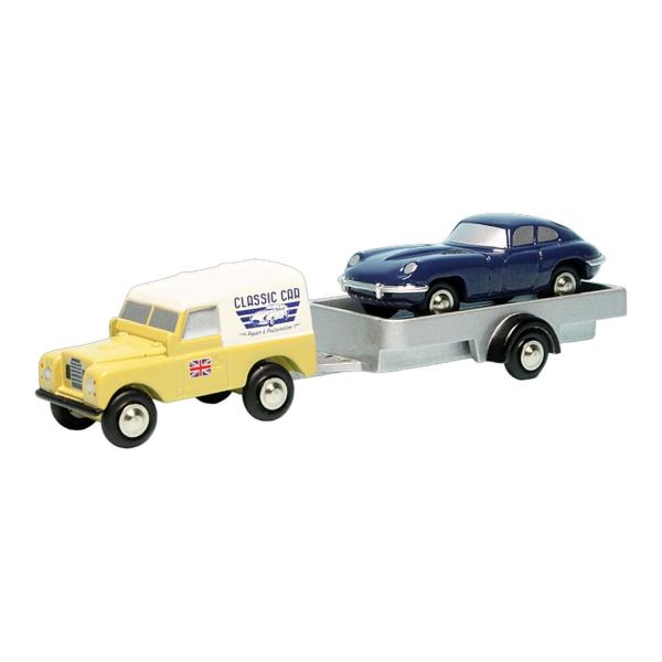 Land Rover Series III car-trailer Jaguar E-Type Co...