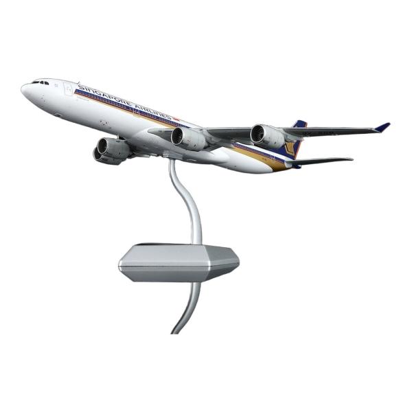 Singapore Airlines エアバス A340-500 9V-SGB Flaps Down...