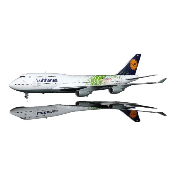 Lufthansa 747-400 "Hannover EXPO 2000" D-ABVK / SQ...