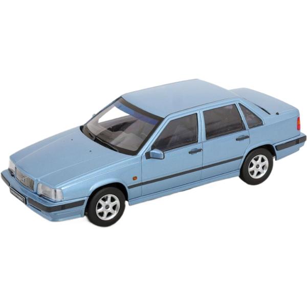 Volvoボルボ 850 1993 ライトブルーメタリック / TRIPLE9 1/18 ミニカー