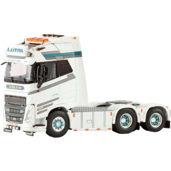 Lutra Volvo FH5 Globetrotter 6x2 トラック / WSI 1/50 建...
