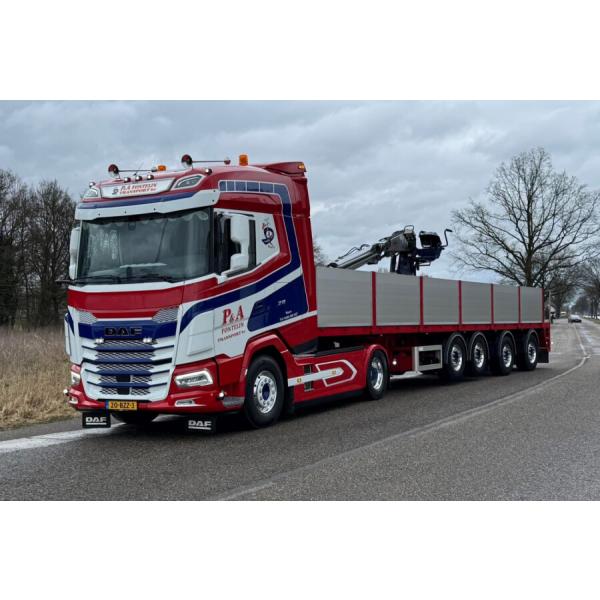 【予約】2026年発売予定 P A FONTEIJN DAF XG 4X2 ブリックトレーラー 4軸...