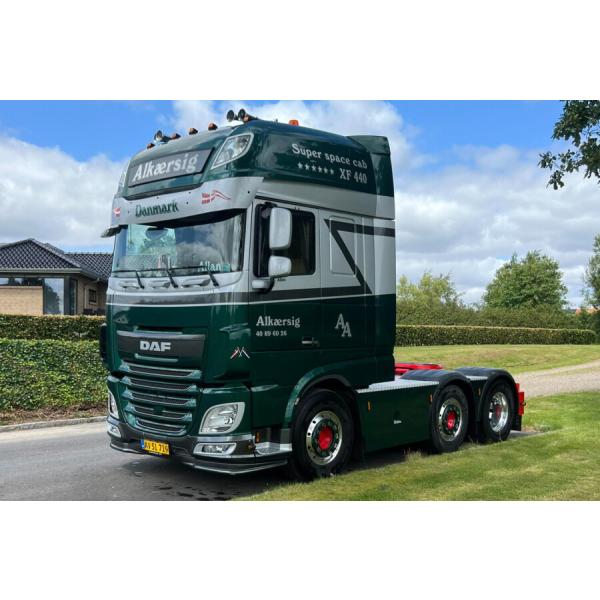 【予約】2026年発売予定 DAF XF SUPER SPACE CAB 6X2 TWIN STEE...
