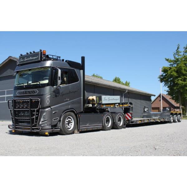 【予約】2026年発売予定 Soro Specialtransport VOLVO FH5 SLEE...