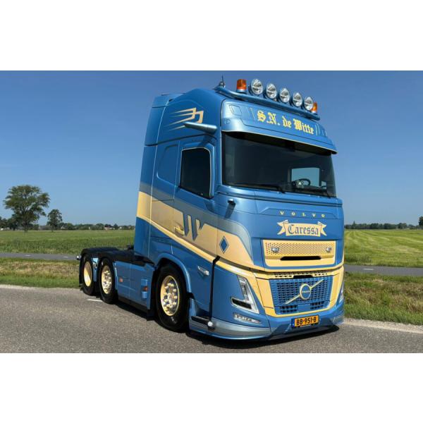 【予約】2026年発売予定 Volvo FH AERO GLOBETROTTER XL 6X2 TW...