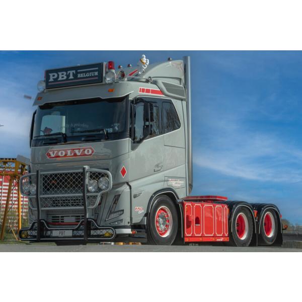 【予約】2026年発売予定 Volvo FH5 SLEEPER CAB 6X2 TAG AXLE P...