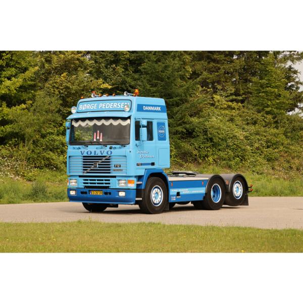 【予約】2026年 Volvo F12 GLOBETROTTER 6X2 TAG AXLE Sonn...