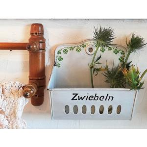 ホーロー クローバーのサボンラック ドイツアンティーク : BAU