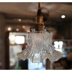 フランスアンティーク　クリスタルビーズ シャンデリア　天井照明 フランスアンティーク クリスタルビーズ シャンデリア 小さな照明 天井