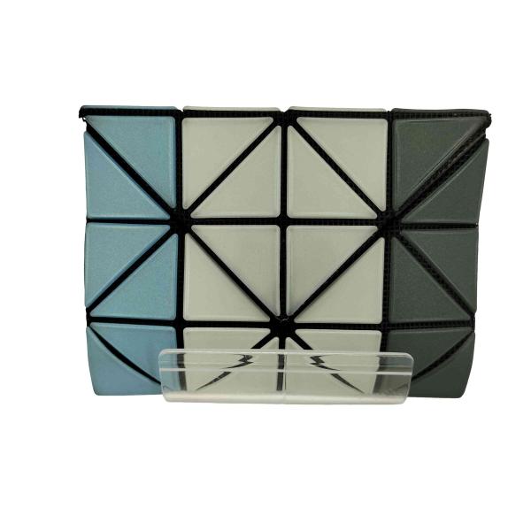 BAO BAO ISSEY MIYAKE(バオバオイッセイミヤケ) マルチカラー 二つ折り コンパク...