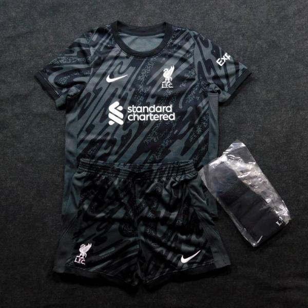 リバプール　24　ホーム・GK　ミニキット/ジュニアユニフォーム・パンツ・ソックスセット　NIKE　...
