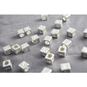 アルファベットビーズ シルバー 「X」 1個 ...の詳細画像1