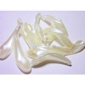 アクリル花びらAパール