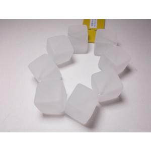 アクリルフロストビーズ15X15MMキューブ（斜め穴）8ヶ｜beadsshopj4
