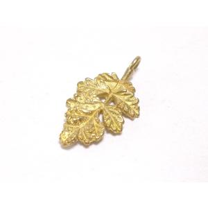 生地 メタル パーツ リーフ 13×23mm 1ヶ 真鍮の生地のままです メッキは付いていません