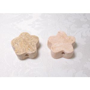 ソープストーン　花型　約２８ＭＭ（1ケ）