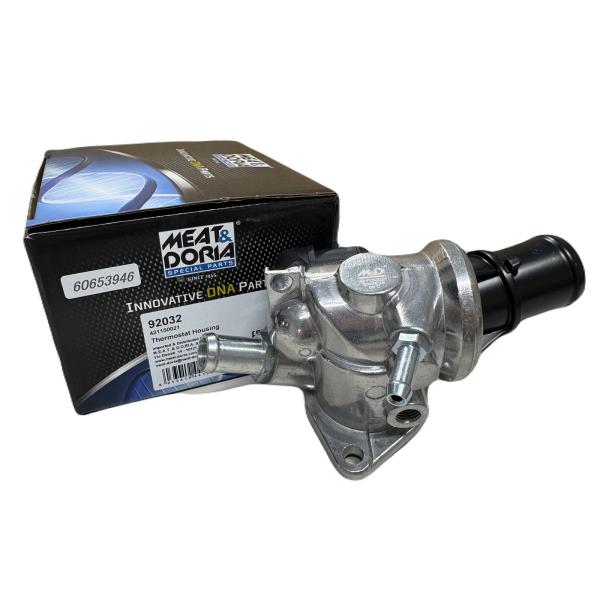 サーモスタット (ガスケット付) 60653946　ALFA ROMEO アルファロメオ 145 1...