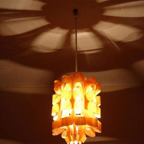 ペンダントライト おしゃれ 1灯 リビング ダイニング 照明器具 照明 松 ウッド LED 対応 デ...