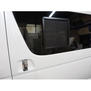 ハイエース小窓専用 換気扇 MIX FAN（ミックスファン）200系4型以降 吸