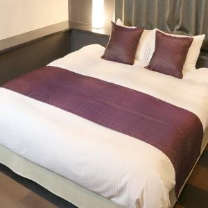 【新品未開封】ホテル仕様のダブルベッドライナー6点セット ベッドスロー ベッドライナー キング、クイーンサイズ、ダブル 250×70