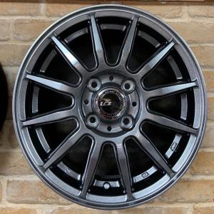 16インチ カールソン 5J ＋45 pcd100 4H カールソン 15インチ 5J 4穴 4本 100 +45 : 鈴木商会ヤフー