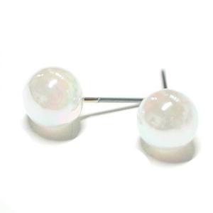 【1ペア】約8mmオーロラホワイトカラーBallチタン芯ピアス