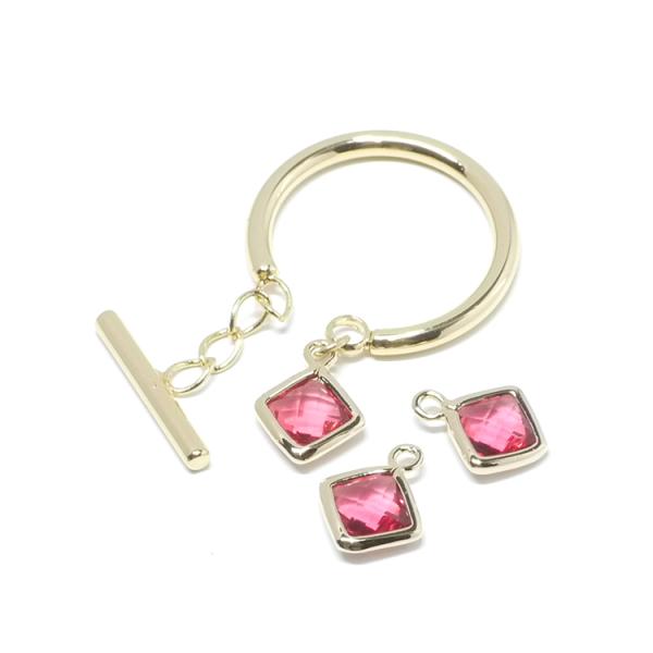 【1個】ルビーRubyガラス約8mm正方形ゴールドチャーム NF