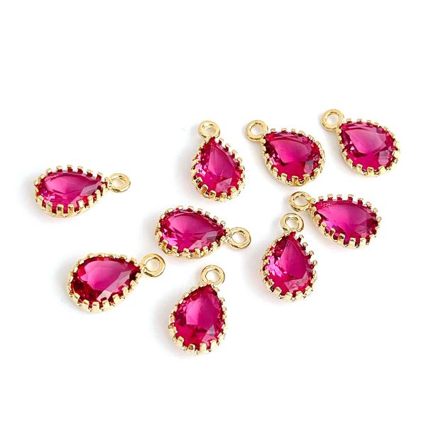 p526s【2個入り】ルビーカラー プチしずく形 ガラス ゴールドチャーム