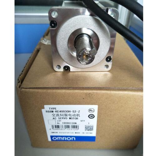 【新品★送料無料】OMRON オムロン R88M-KE40030H-S2-Z 用 サーボモーター【６...