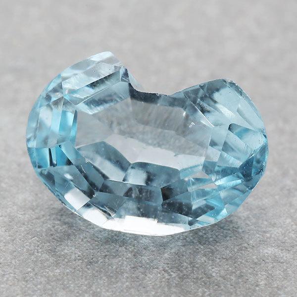 ブルートパーズ 猫 3.25ct 限定1個 製品オーダー可能