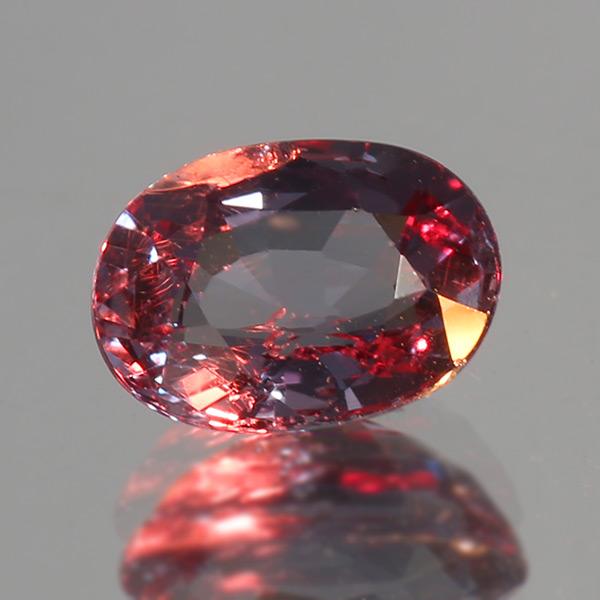 カラーチェンジガーネット オーバル 0.8ct 1個限定 製品オーダー可能 誕生石1月