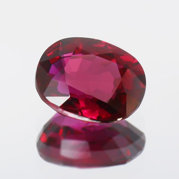 鑑別書付 ビビットレディッシュピンク ルビー オーバル 0.83ct 製品オーダー可能 誕生石7月