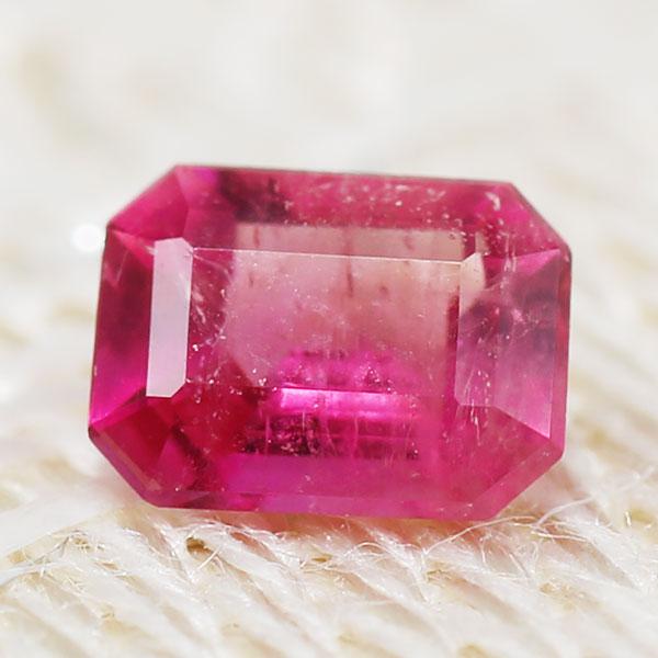 レッドベリル(レッドエメラルド) オクタゴン 0.14ct 限定1個 製品オーダー可能