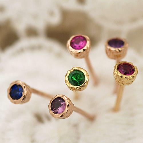 ハンマーテクスチャー スタッド 一粒 シングル ピアス オッチ おしゃれ ギフト 誕生石 K18 K...